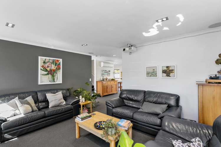 11 Yarnbrook Grove Churton Park_6