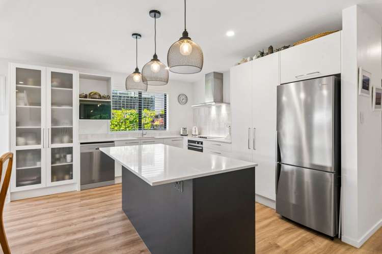 4 Walter Lawry Road Paerata_2