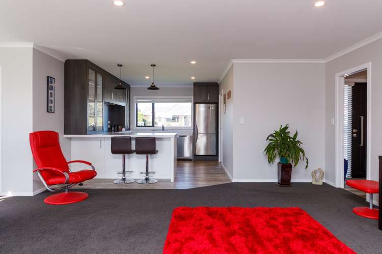 75 Pharazyn Street Feilding_13