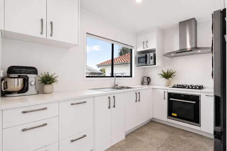 1/6 James Walter Place Mount Wellington_4
