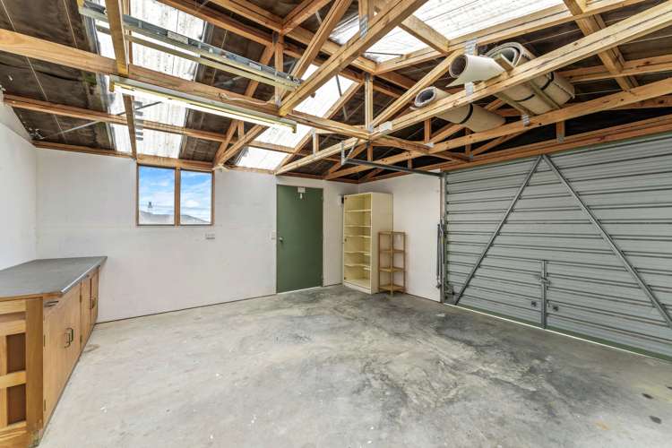 2 Kaira Street Sawyers Bay_21