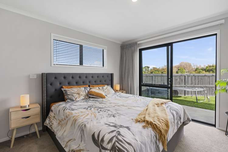 10 Korimako Place Coastlands_11