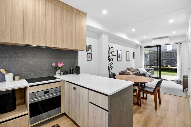 13 Parkwood Avenue Westgate_9