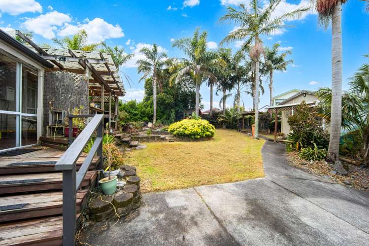 13 Gladfield Lane Te Atatu Peninsula_19