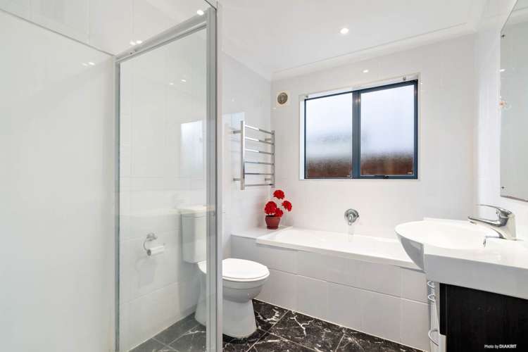 55 Norwood Drive Flat Bush_12