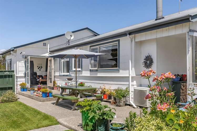 40 Cook Street Carters Beach_24