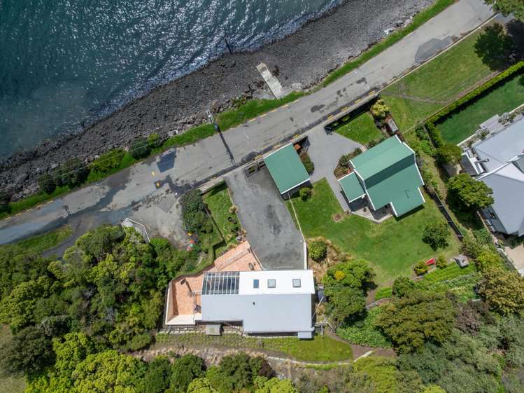 257 Beach Road Akaroa_30