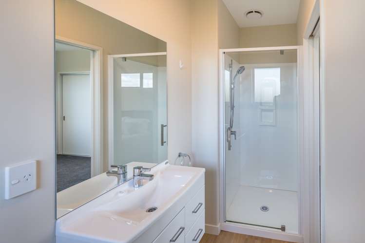 31 Leyland Crescent Swannanoa_9