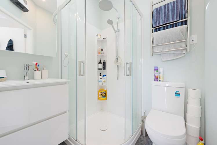 19 Monaghan Avenue Karori_25