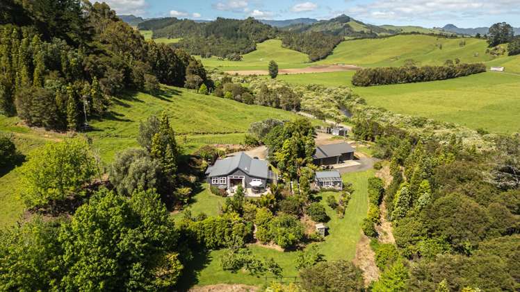 37 Kapowai Road Coroglen_2