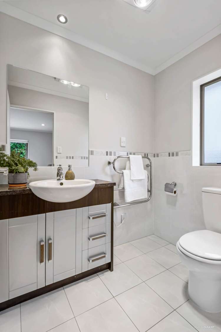 84 South Kensington Way Henderson_13