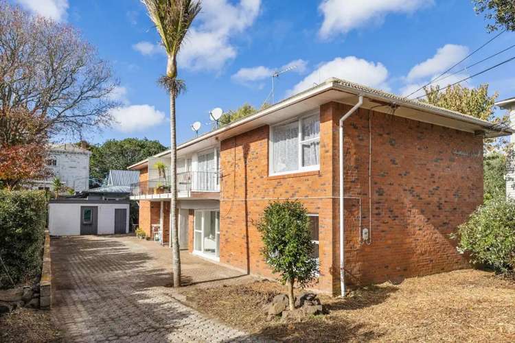 4/22A Shipherds Avenue_0