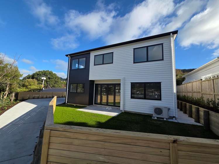 235 Main Road Tawa_1