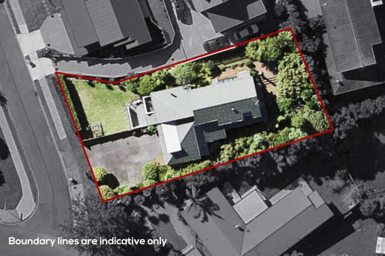 1 Stitchbird Close Murrays Bay_25