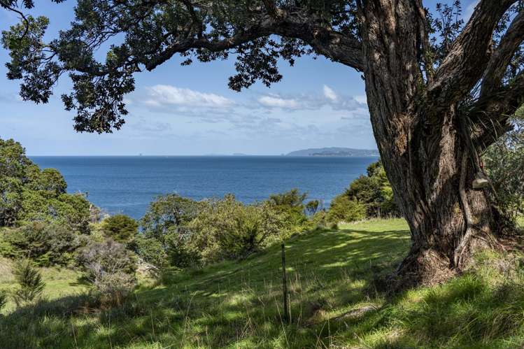 216 Matapaua Bay Road_0