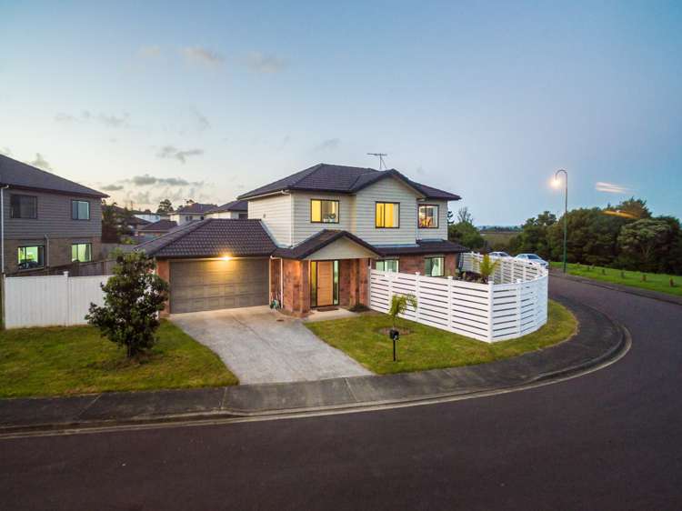 12 Riverglade Parkway Te Atatu South_21