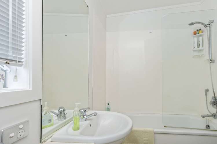 30/3 Wagener Place Mount Albert_11