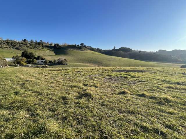 'The Triangle' - Tranquil Valley Living - 1.5ha