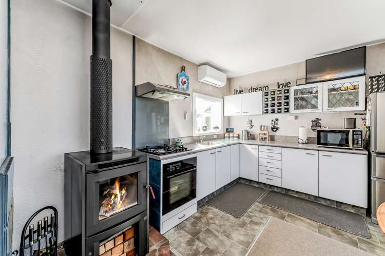 60 Springs Road Hornby_6