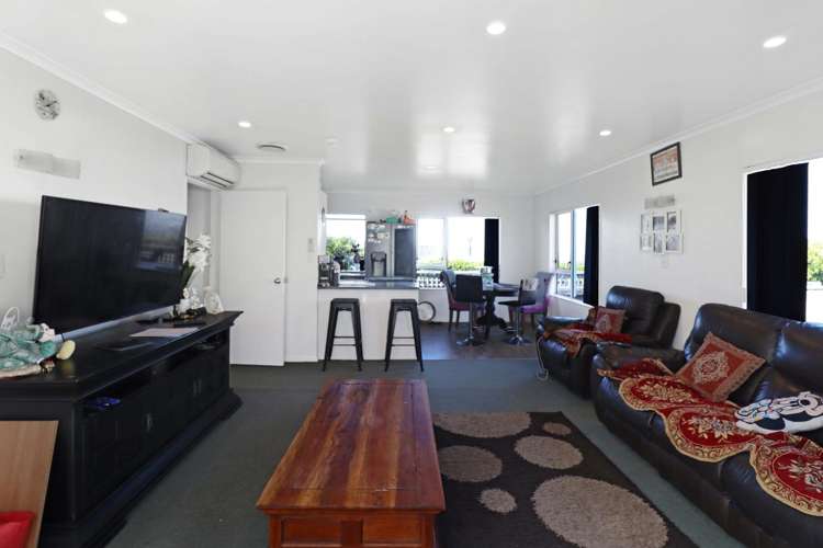 275 Dowse Drive 1306_3