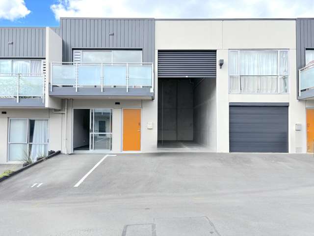 Affordable Office and High Stud Warehouse