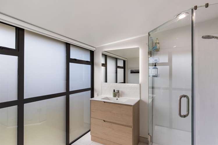 14 Hamish Place Sunnyhills_20