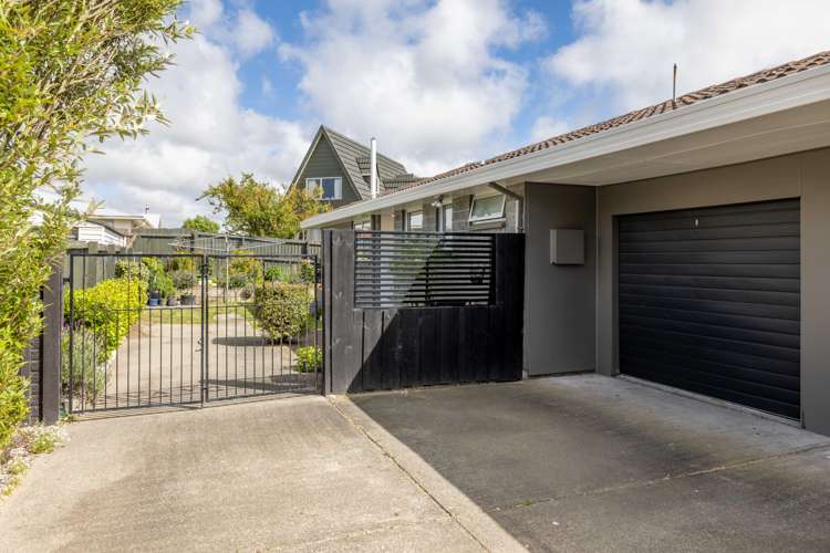 2/95 Cottonwood Street Parklands_10