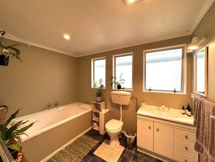 86 Totara Island Road Balclutha_15