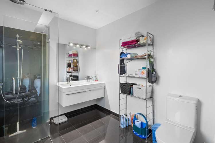 15 Rivers Edge Northwood_17