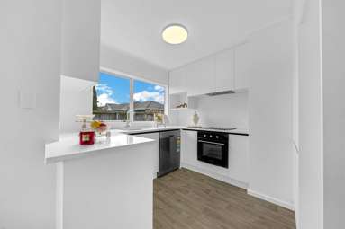 2/53 Robert Skelton Place_3