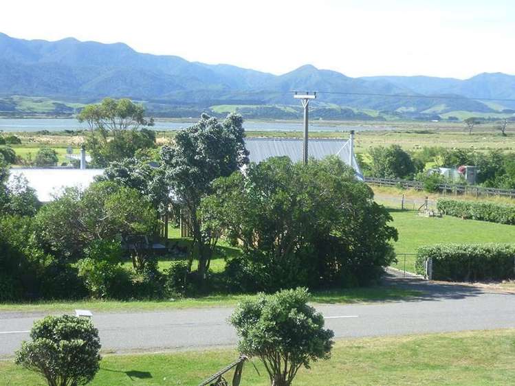 90 Lake Ferry Road Lake Ferry_16