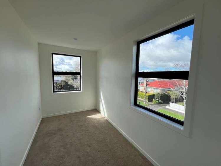 1/7 Erson Avenue Royal Oak_23