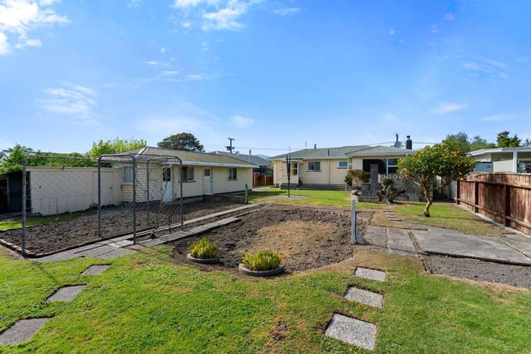 17 Atmore Avenue Otaki_17