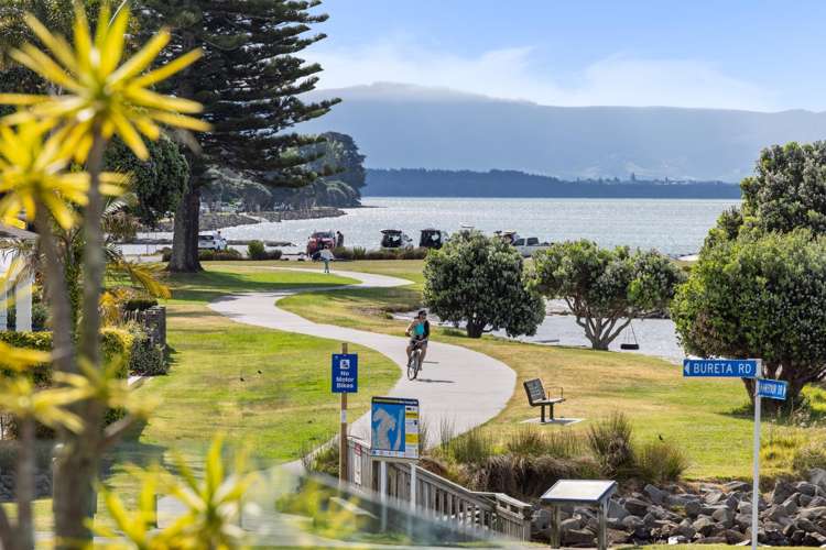 3/104 Harbour Drive Otumoetai_20