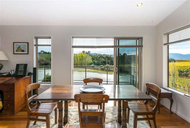 16 Lake View Place Fairhall_8