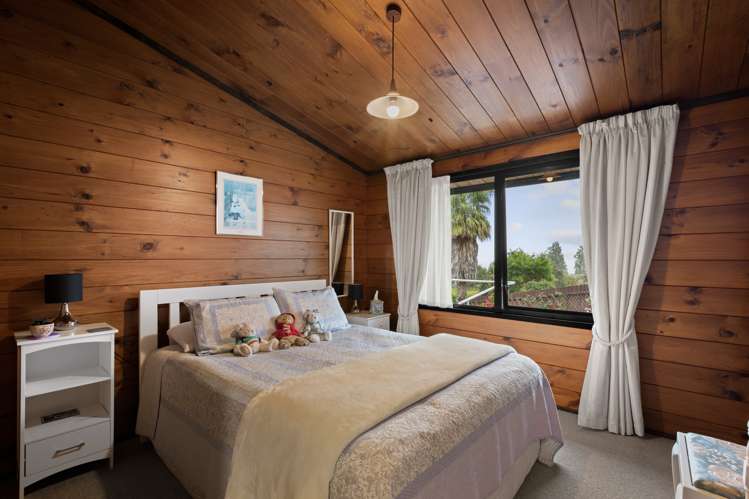 200 Danby Street Thames_14