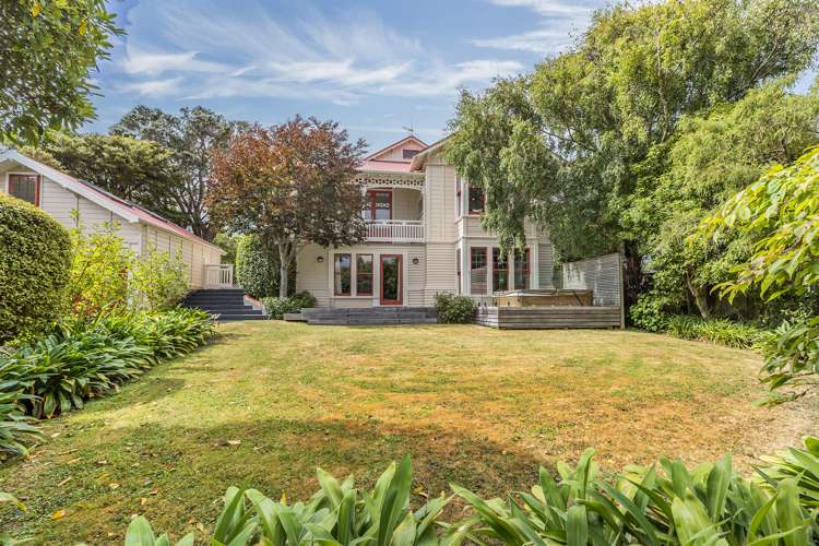 11 Trelissick Crescent Ngaio_1