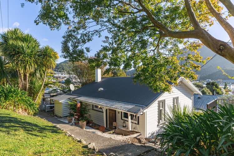 17A Taranaki Street Picton_0
