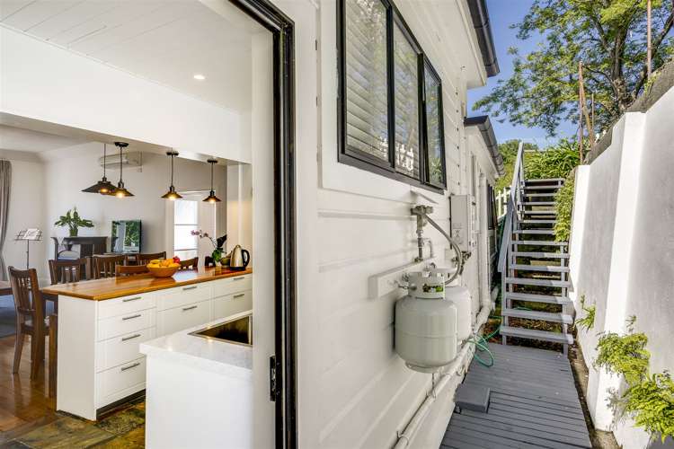 6 Cameron Road Bluff Hill_15