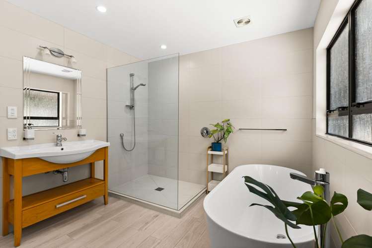 82 Tauroa Road Havelock North_16