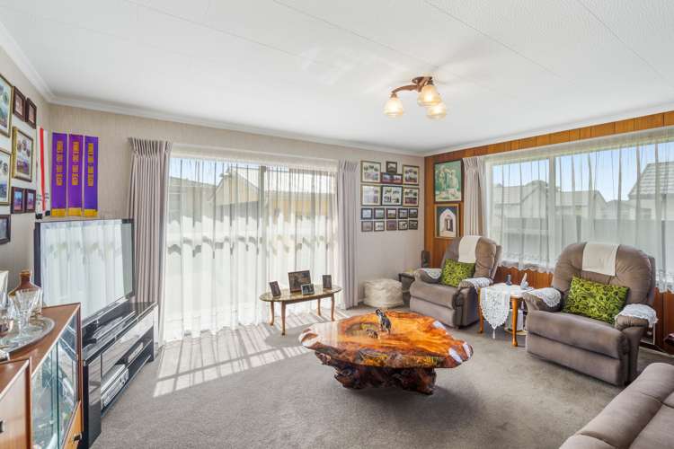 2/17 Nyoli Street Northcote_7