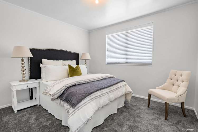 8 Angeline Place Massey_16