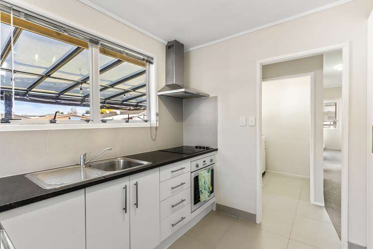 25 Neems Place Manurewa_12