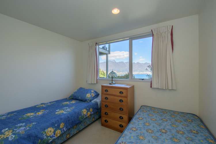 113b Wynyard Crescent Fernhill/Sunshine Bay_17