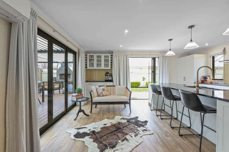 2 Orchard Lane Springlands_8