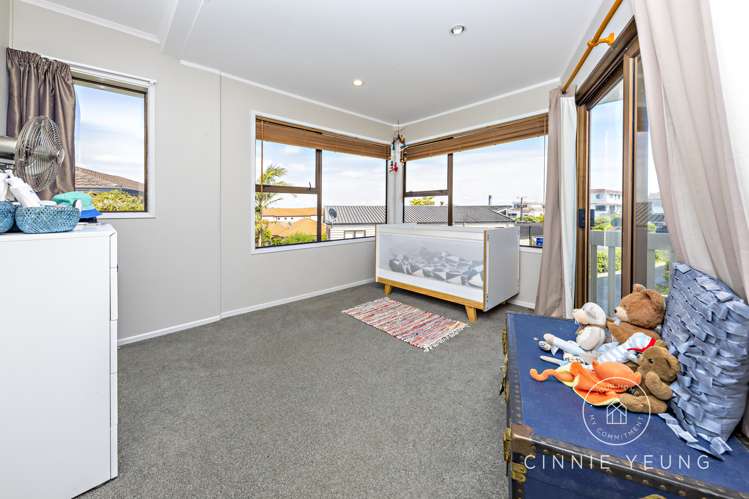 33 Devon Road Bucklands Beach_10