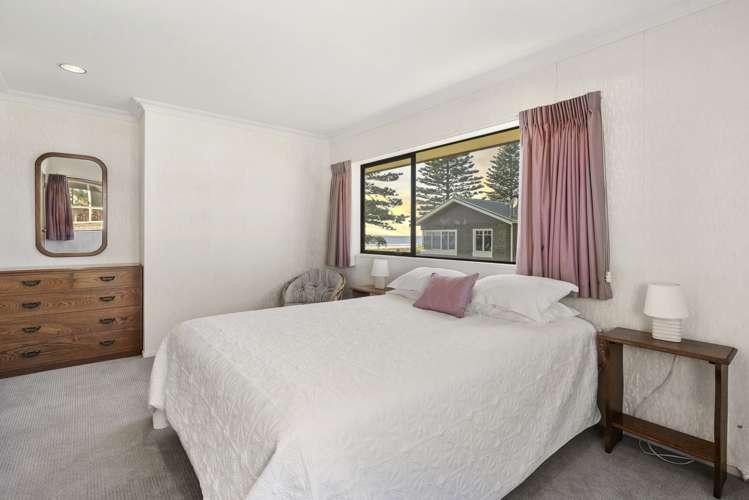 76 Marine Parade Mount Maunganui_16