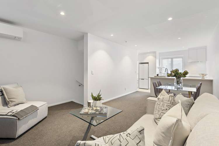 10/8 Dock Street Auckland Central_0