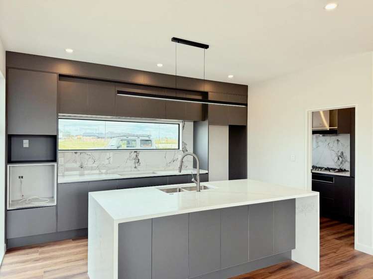 2 Kobe Street 1694_3