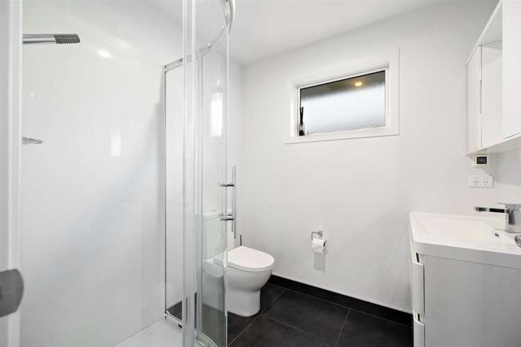 43 Kingfisher Crescent Albert Town_7